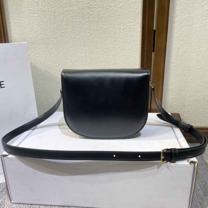 Ce1i*e triomphe bags